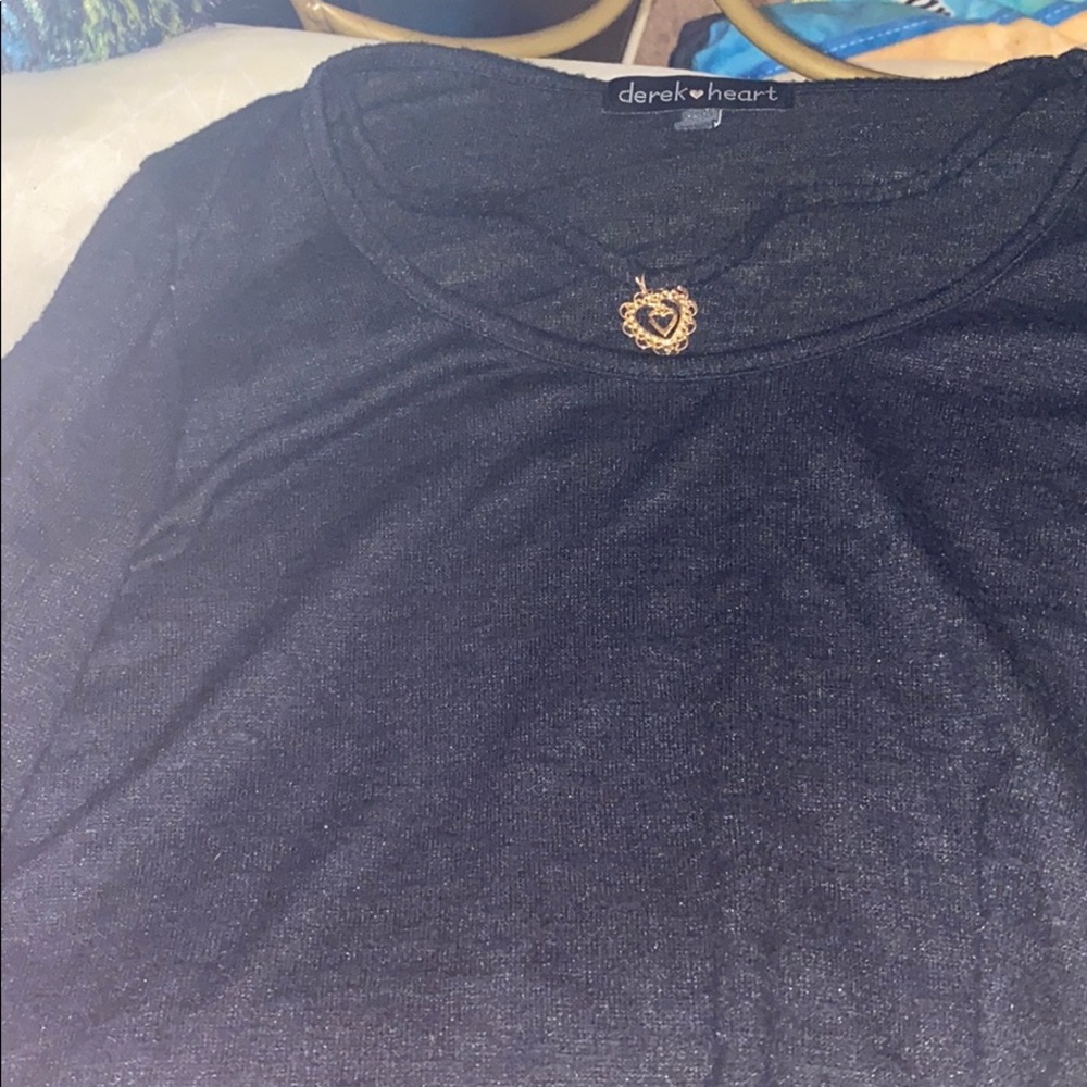 Black long sleeve top with necklace heart choker